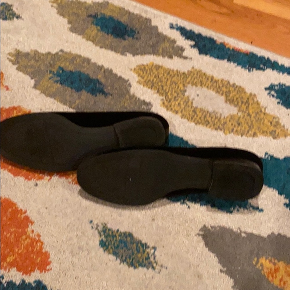 Shoes - Picture 4 of 4
